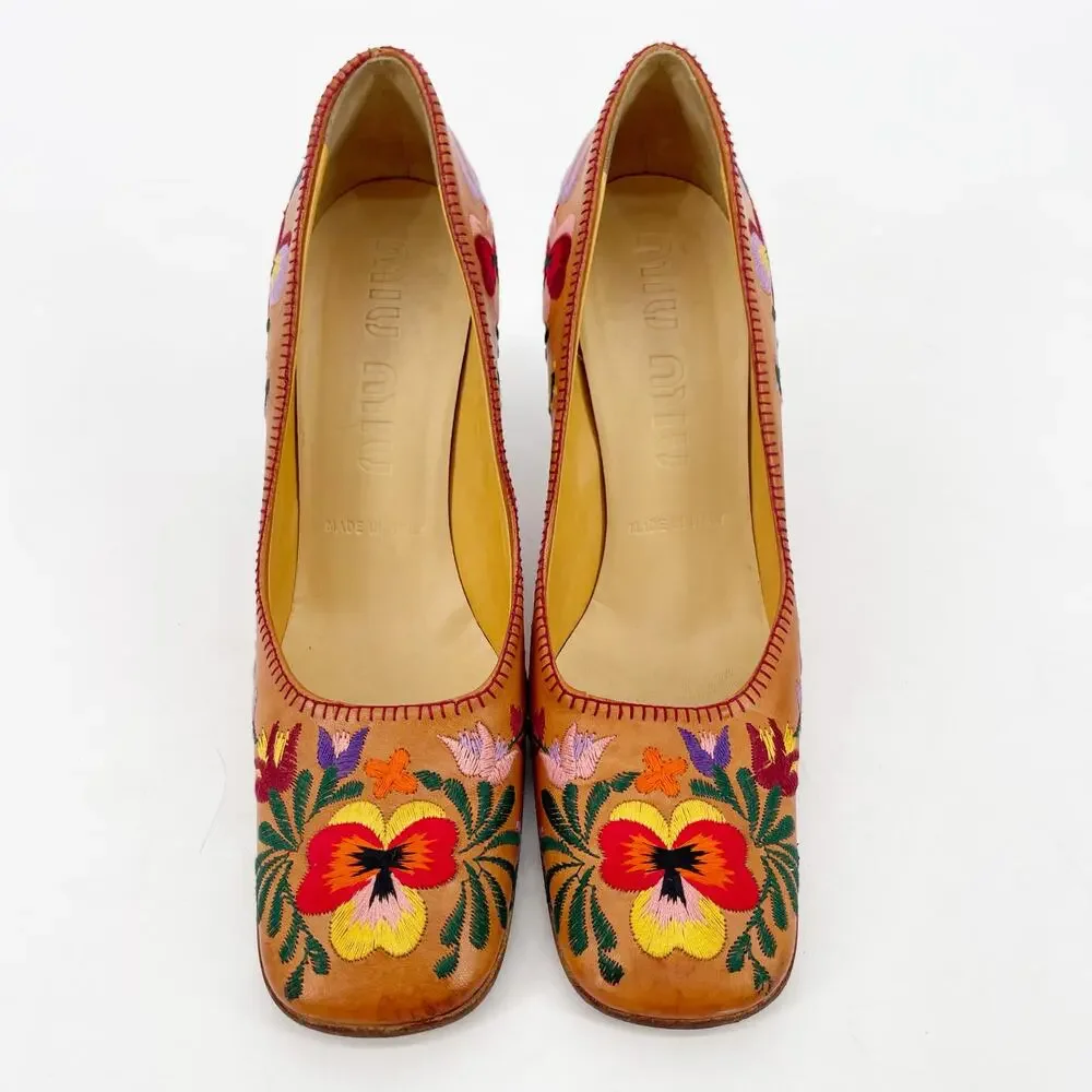 Miu Miu Vintage Tan Leather Floral Embroidered Square Toe Block Heel Pumps IT 36 - Picture 5 of 10